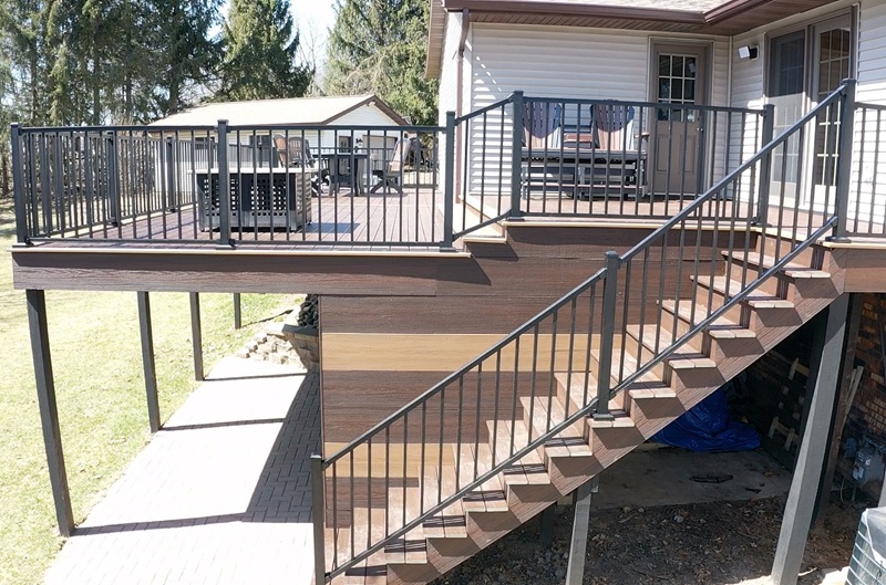 New Outdoor Deck 2